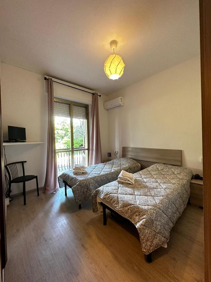 Hotel La Pineta Каррара Екстер'єр фото